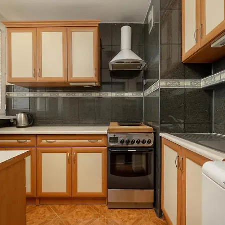 10th Floor With A View In By Renters Breslavia