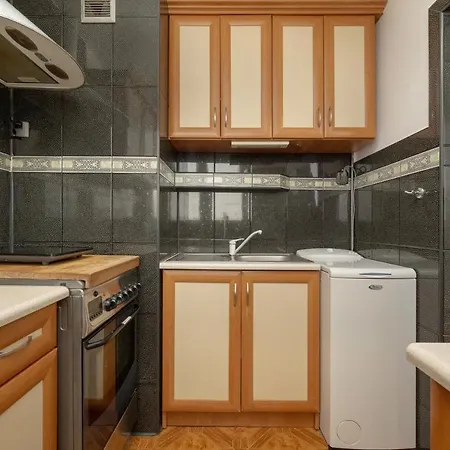 10th Floor With A View In By Renters *