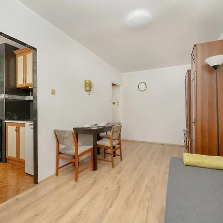 10th Floor With A View In By Renters Apartmán